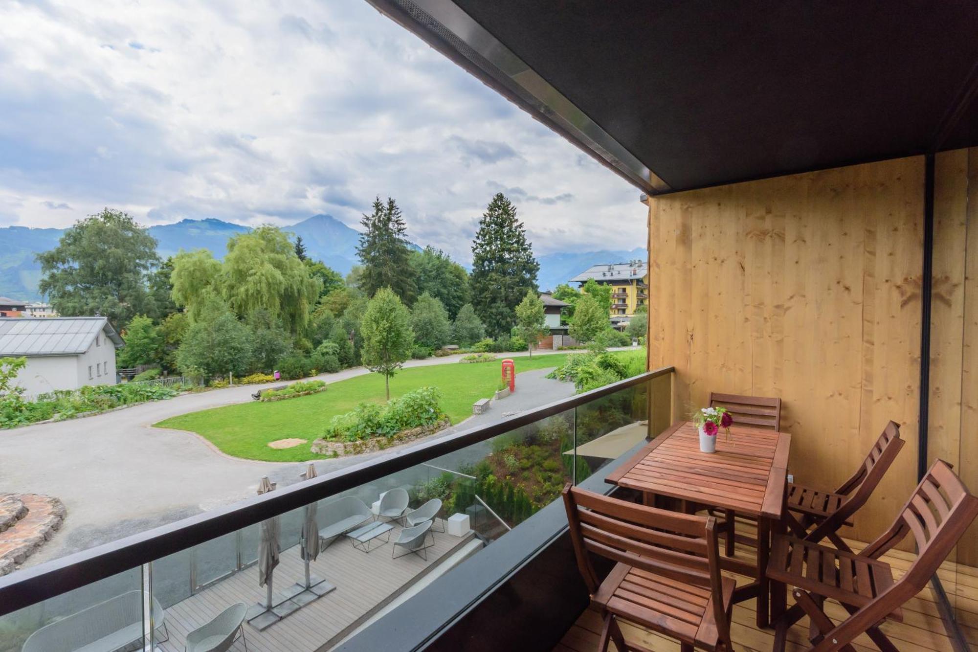 Schoenblick Residence Apartments - Including Summer Card Τσελ αμ Ζέε Δωμάτιο φωτογραφία